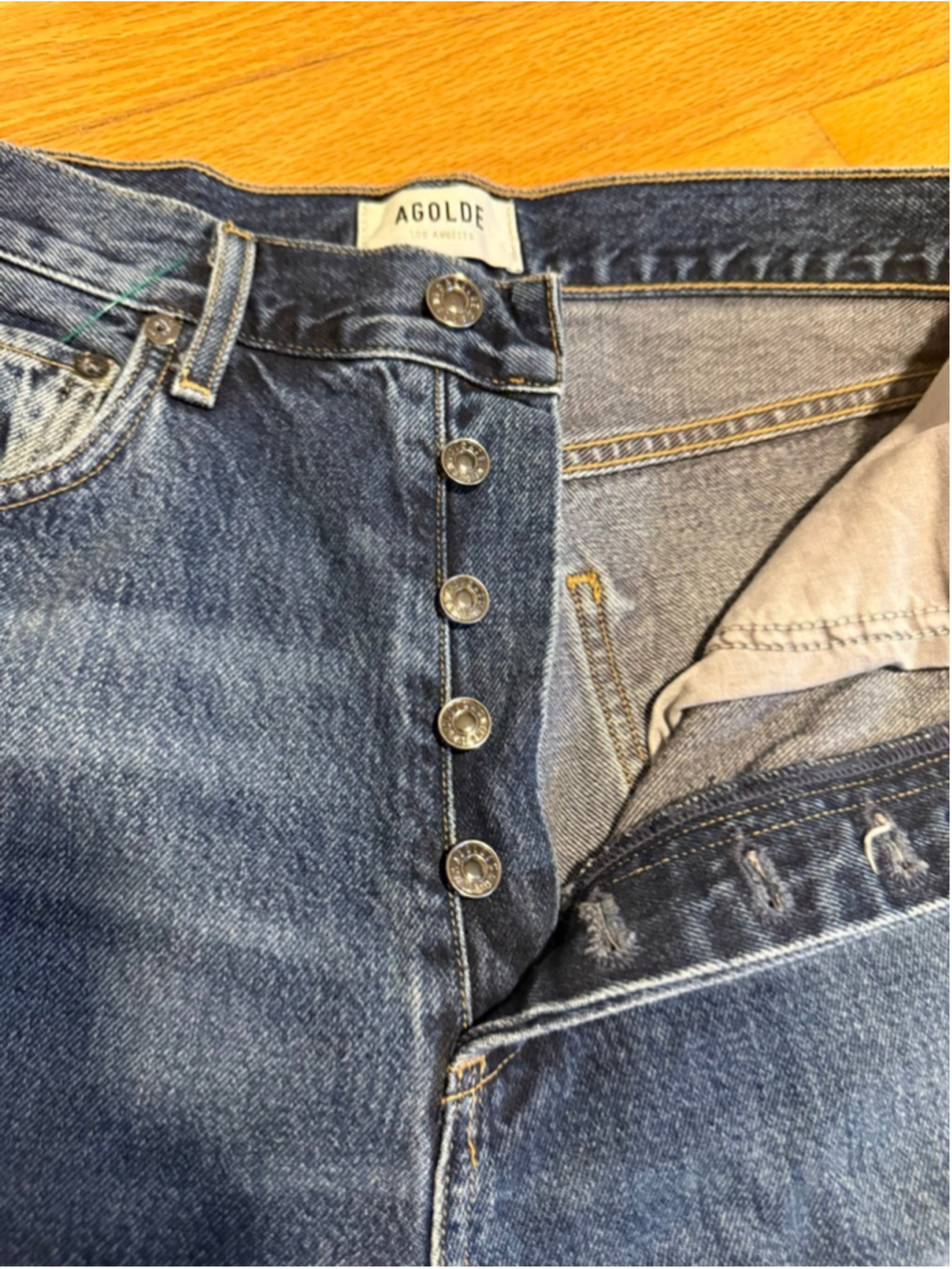 Preowned, Women's AGOLDE '90s High-Waisted Straight Leg Jeans , Size 27 - Picture 2 of 4